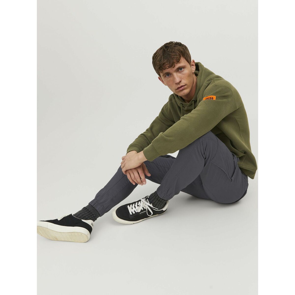 Trousers Jack & Jones JPSTPAUL JJFLAKE CARGO 12139912 Grey-16