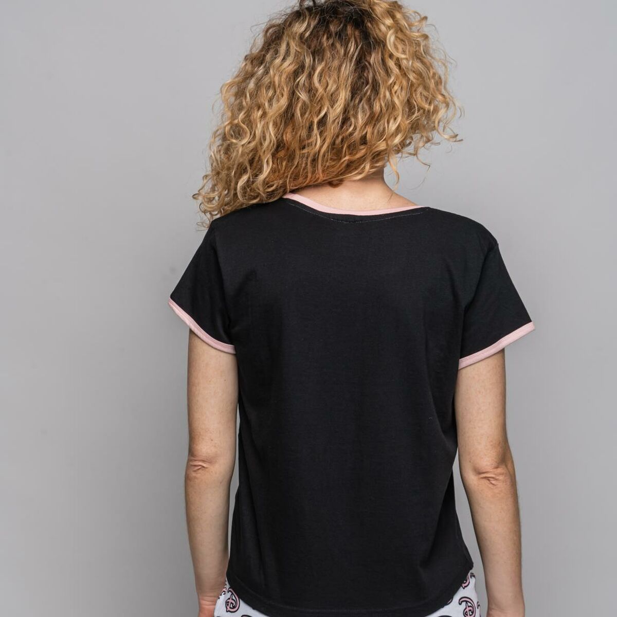Pyjama Disney Black (Adults)-3
