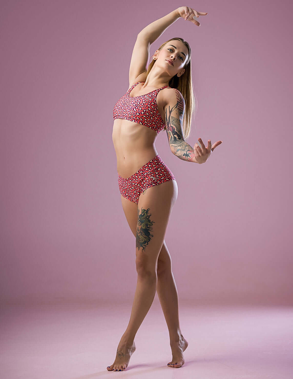 Nicole top Leo Kiss-2