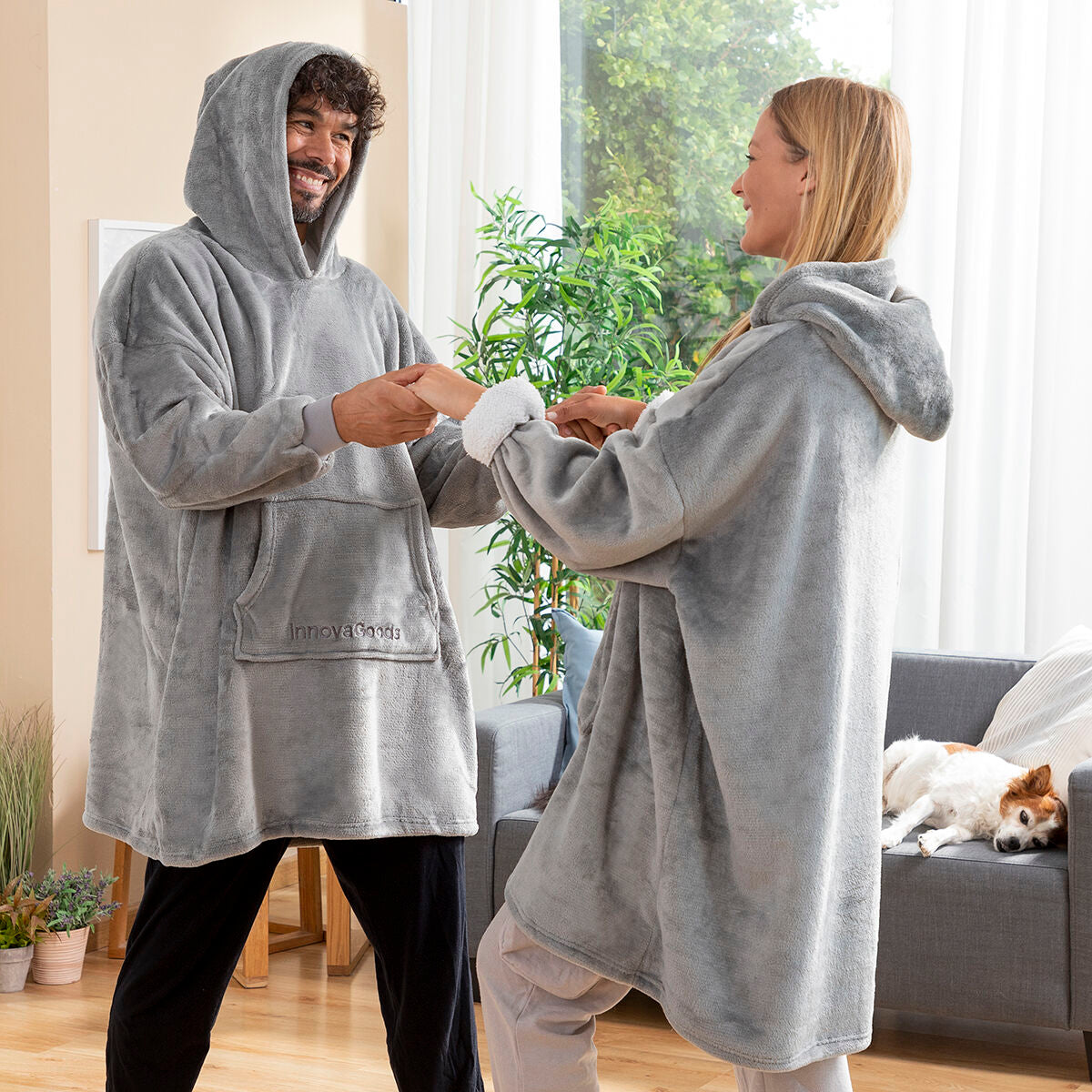 Oversized Sweatshirt Blanket with Fleece Lining Swug InnovaGoods-12